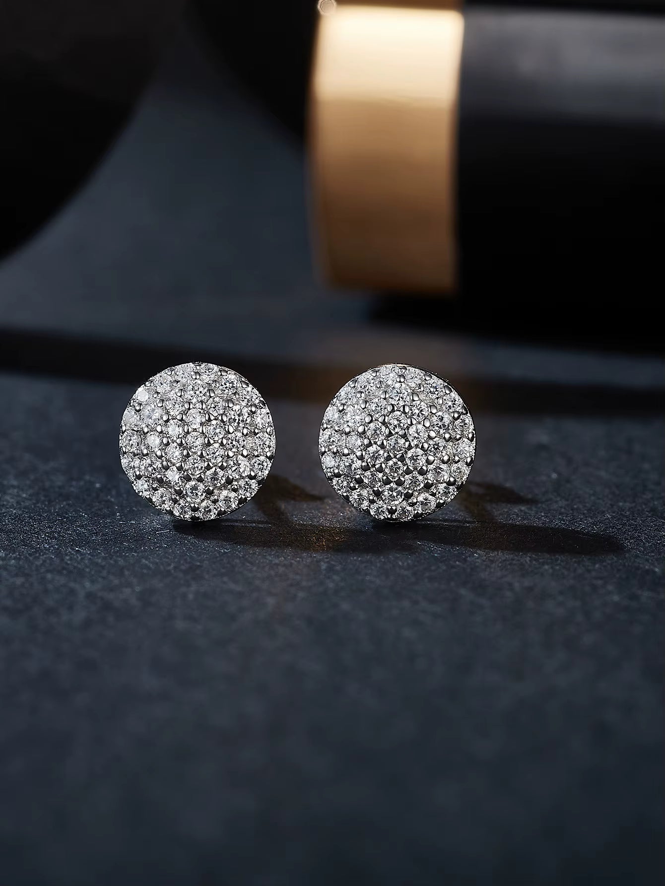 Custom Luxury 10k 14k 18k Solid Gold Screw Back Earring Hip Hop Fine Jewelry Iced Out VVS Moissanite Stud Earrings for Men Women