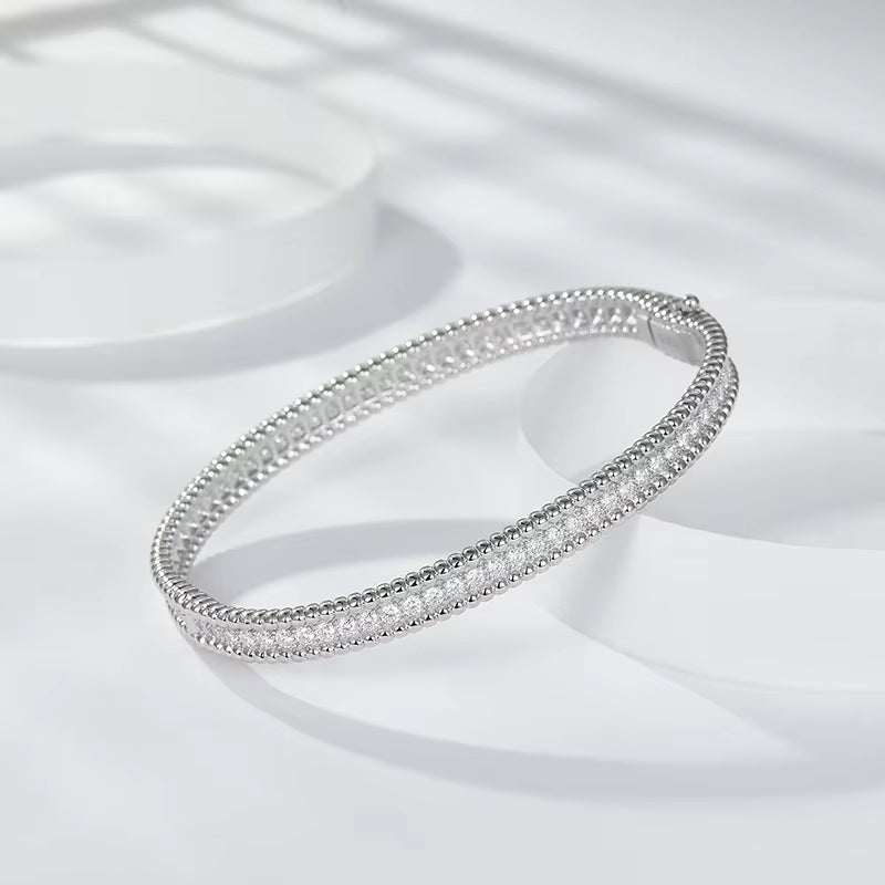 Custom Luxury 18K White Gold Plated 925 Sterling Silver VVS Moissanite Bracelet Bangle Exclusive Jewelry for Women